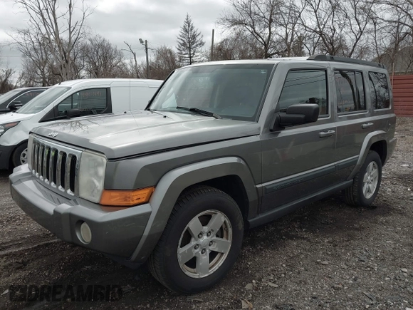 2008 Jeep Commander Sport with VIN 1J8HG48K98C135234, listed as a IAAI auction lot 41920183 with 247,452 mi miles. Bid and sale history available at carsss.com. Image 2.