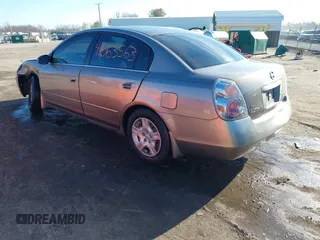 2004 Nissan Altima S with VIN 1N4AL11D24C102557, listed as a IAAI auction lot 41663563 with 151,144 mi miles. Bid and sale history available at carsss.com. Image 3.