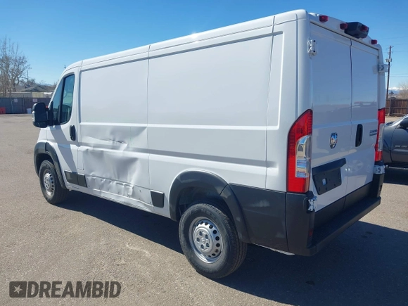 2025 Ram ProMaster Cargo Tradesman with VIN 3C6LRVVG4SE514098, listed as a IAAI auction lot 41692223 with 4,290 mi miles and . Bid and sale history available at carsss.com. Image 3.