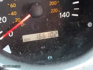 2005 Toyota Highlander with VIN JTEDP21A350047431, listed as a IAAI auction lot 41229856 with 166,102 mi miles. Bid and sale history available at carsss.com. Image 7.