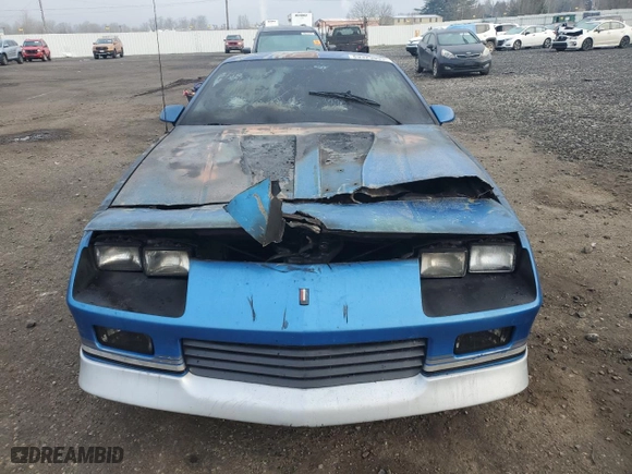 1985 Chevrolet Camaro Z28 Sport with VIN 1G1FP87H2FN114697, listed as a Copart auction lot 89329895 with 0 mi miles and Salvage Title. Bid and sale history available at carsss.com. Image 5.