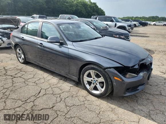 2015 BMW 3 Series 320i xDrive z VIN WBA3C3G55FNT53401, wystawiony jako Copart lot #60574915 z przebiegiem 184 516 mil mil oraz Czysty tytuł • Clean title. Historia ofert i sprzedaży dostępna na DreamBid. Obrazek 4.