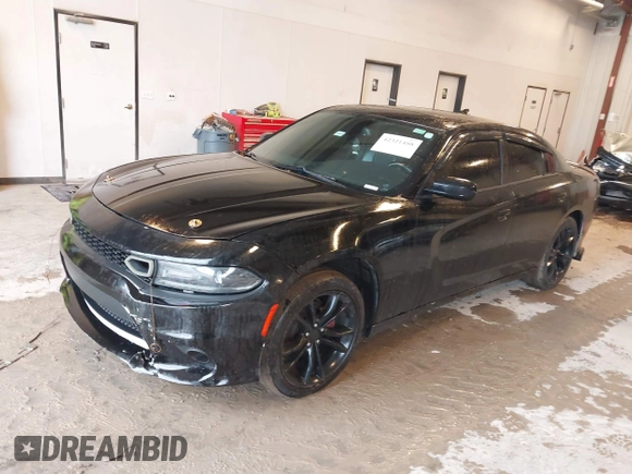 2015 Dodge Charger SXT z VIN 2C3CDXHG2FH741643, wystawiony jako IAAI lot #42321498 z przebiegiem 180 351 mil mil oraz . Historia ofert i sprzedaży dostępna na DreamBid. Obrazek 17.