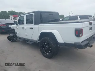 2021 Jeep Gladiator 80th Anniversary с VIN 1C6HJTAG4ML514295, выставлен на аукционе IAAI как лот 42083130 с пробегом 53 547 миль миль и . История ставок и продаж доступна на DreamBid. Изображение 3.