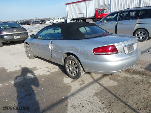2004 Chrysler Sebring LXi with VIN 1C3EL55R54N263129, listed as a IAAI auction lot 41825165 with 104,802 mi miles. Bid and sale history available at carsss.com. Image 3.