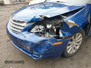 2010 Chrysler Sebring Limited with VIN 1C3CC5FB3AN176415, listed as a IAAI auction lot 42031905 with 105,765 mi miles. Bid and sale history available at carsss.com. Image 6.