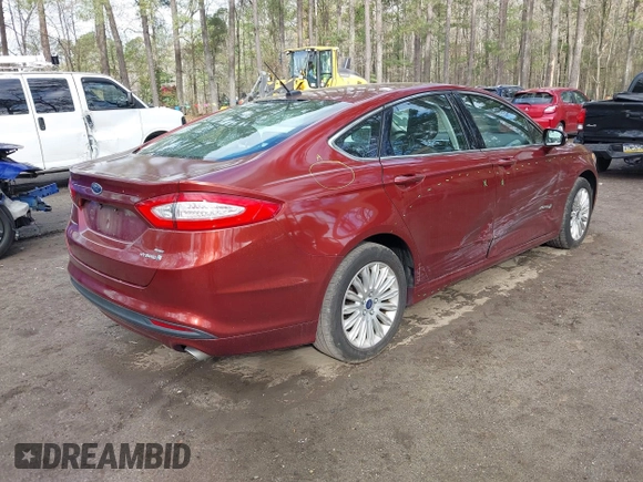 2014 Ford Fusion SE Hybrid with VIN 3FA6P0LU3ER301220, listed as a IAAI auction lot 41900873 with 251,303 mi miles. Bid and sale history available at carsss.com. Image 4.