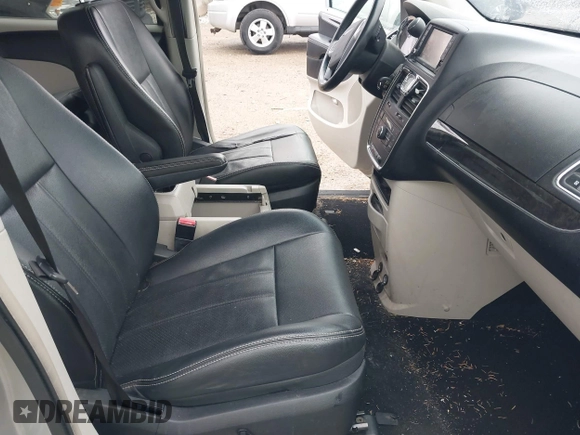 2012 Chrysler Town & Country Touring with VIN 2C4RC1BG8CR170096, listed as a IAAI auction lot 42084407 with 96,296 mi miles. Bid and sale history available at carsss.com. Image 5.