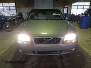 2005 Volvo S80 z VIN YV1TS592851411893, wystawiony jako Copart lot #43352335 z przebiegiem 201 199 mil mil oraz Nie do naprawy • Non repairable. Historia ofert i sprzedaży dostępna na DreamBid. Obrazek 5.