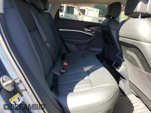 2021 Audi e-tron Sportback Prestige z VIN WA13AAGE8MB037626, wystawiony jako Copart lot #69024824 z przebiegiem 21 649 mil mil oraz Szkoda całkowita • Salvage title. Historia ofert i sprzedaży dostępna na DreamBid. Obrazek 11.