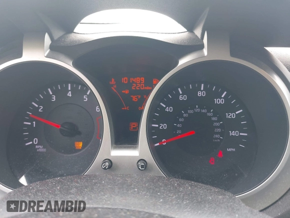 2014 Nissan Juke SV with VIN JN8AF5MR5ET362070, listed as a IAAI auction lot 42176294 with 101,489 mi miles and . Bid and sale history available at carsss.com. Image 7.