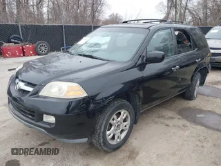 2005 Acura MDX Touring with VIN 2HNYD18925H501467, listed as a IAAI auction lot 41385990 with 271,223 mi miles. Bid and sale history available at carsss.com. Image 2.