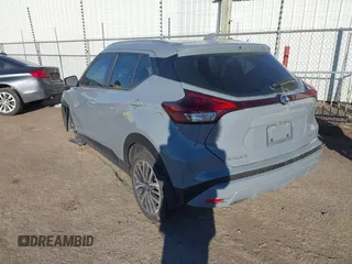 2021 Nissan Kicks SV with VIN 3N1CP5CV5ML508201, listed as a IAAI auction lot 41724301 with 37,522 mi miles. Bid and sale history available at carsss.com. Image 3.