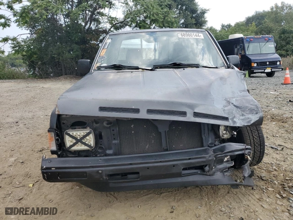 1991 Nissan Trucks 2WD with VIN 1N6SD16SXMC331598, listed as a Copart auction lot 68980144 with 133,396 mi miles and Salvage Title. Bid and sale history available at carsss.com. Image 5.