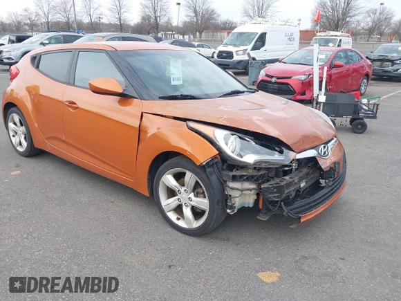 2013 Hyundai Veloster w/Black Int с VIN KMHTC6AD0DU122635, выставлен на аукционе IAAI как лот 41768900 с пробегом 110 358 миль миль и . История ставок и продаж доступна на DreamBid. Изображение 6.