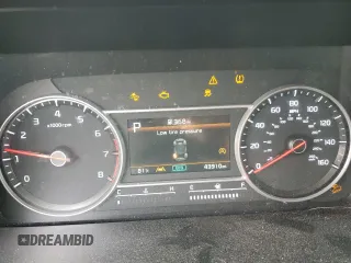 2022 Kia Sorento LX z VIN 5XYRG4LC0NG082538, wystawiony jako Copart lot #53809285 z przebiegiem 43 910 mil mil oraz Szkoda całkowita • Salvage title. Historia ofert i sprzedaży dostępna na DreamBid. Obrazek 9.