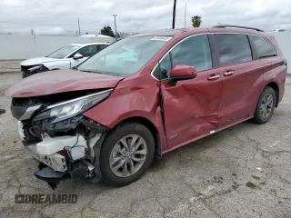2021 Toyota Sienna XLE с VIN 5TDJRKEC3MS008587, выставлен на аукционе Copart как лот 53469445 с пробегом 139 965 миль миль и Списание • Salvage title. История ставок и продаж доступна на DreamBid. Изображение 1.