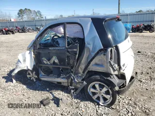 2012 Smart fortwo Pure z VIN WMEEJ3BA4CK541976, wystawiony jako Copart lot #88911095 z przebiegiem Nie podano mil oraz Nie do naprawy • Non repairable. Historia ofert i sprzedaży dostępna na DreamBid. Obrazek 2.