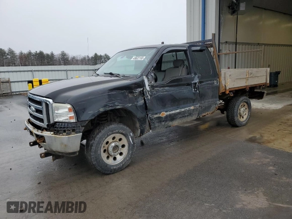 2006 Ford F-250 XL z VIN 1FTSX21556EB20172, wystawiony jako Copart lot #49632155 z przebiegiem 76 512 mil mil oraz Szkoda całkowita • Salvage title. Historia ofert i sprzedaży dostępna na DreamBid. Obrazek 1.