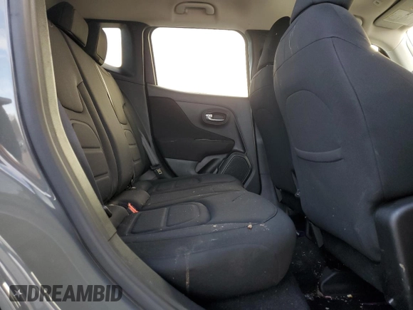 2021 Jeep Renegade Latitude with VIN ZACNJDBB6MPM76100, listed as a Copart auction lot 80125404 with 19,264 mi miles and Salvage title. Bid and sale history available at DreamBid. Image 11.