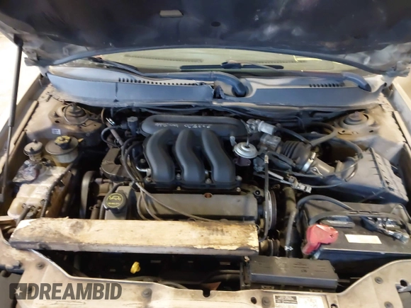2001 Ford Taurus SES with VIN 1FAFP55S31A143202, listed as a IAAI auction lot 41950702 with 238,193 mi miles. Bid and sale history available at carsss.com. Image 10.