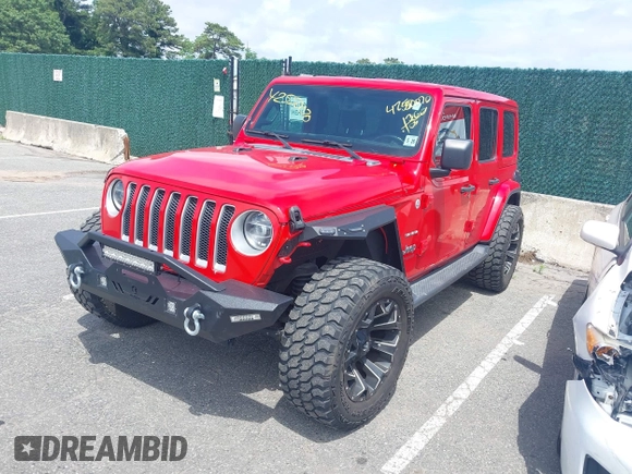 2021 Jeep Wrangler Unlimited Sahara z VIN 1C4HJXEGXMW631033, wystawiony jako IAAI lot #42550070 z przebiegiem 54 429 mil mil oraz . Historia ofert i sprzedaży dostępna na DreamBid. Obrazek 18.
