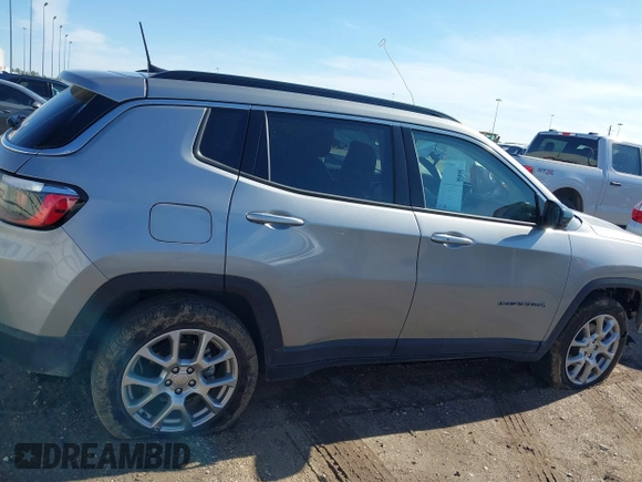 2022 Jeep Compass Latitude Lux с VIN 3C4NJDFB4NT207889, выставлен на аукционе IAAI как лот 41023713 с пробегом 41 405 миль миль и . История ставок и продаж доступна на DreamBid. Изображение 13.