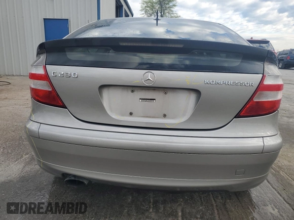 2005 Mercedes-Benz C 230 Kompressor with VIN WDBRN40J55A651472, listed as a Copart auction lot 49505994 with 266,385 mi miles and Salvage title. Bid and sale history available at DreamBid. Image 6.