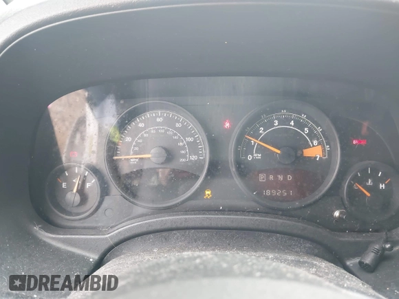 2014 Jeep Compass Altitude with VIN 1C4NJCBA0ED545173, listed as a IAAI auction lot 41924640 with 189,251 mi miles. Bid and sale history available at carsss.com. Image 7.