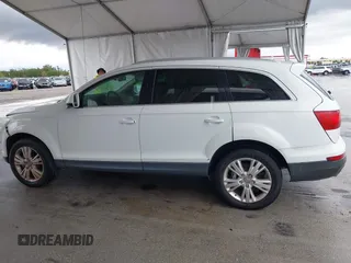 2010 Audi Q7 3.6L Premium Plus with VIN WA1LYAFE6AD007604, listed as a IAAI auction lot 41955633 with 240,433 mi miles. Bid and sale history available at carsss.com. Image 14.