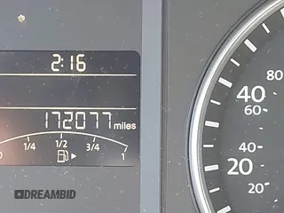 2013 Volkswagen Jetta SE z VIN 3VWDP7AJ5DM432371, wystawiony jako IAAI lot #42607003 z przebiegiem 172 077 mil mil oraz . Historia ofert i sprzedaży dostępna na DreamBid. Obrazek 7.
