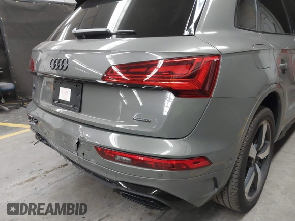 2023 Audi Q5 S line Prestige with VIN WA1FAAFY5P2032400, listed as a IAAI auction lot 41830172 with 24,060 mi miles. Bid and sale history available at carsss.com. Image 6.