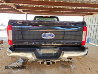 2018 Ford F-350 XL with VIN 1FT8W3BT5JED00101, listed as a Copart auction lot 58048685 with 392,049 mi miles and Clean title. Bid and sale history available at DreamBid. Image 6.