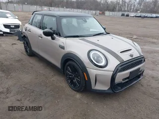 2024 MINI Hardtop 4 Door Cooper S with VIN WMW53DK02R2U87752, listed as a IAAI auction lot 41667291 with 28,980 mi miles and . Bid and sale history available at DreamBid. Image 1.