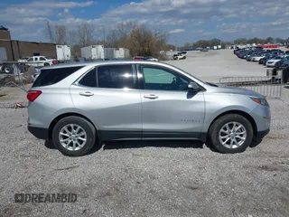 2018 Chevrolet Equinox LT z VIN 2GNAXJEV6J6186718, wystawiony jako IAAI lot #41867409 z przebiegiem 109 244 mil mil oraz . Historia ofert i sprzedaży dostępna na DreamBid. Obrazek 13.