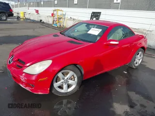 2008 Mercedes-Benz SLK-Class 3.0L with VIN WDBWK54F58F177151, listed as a IAAI auction lot 41516954 with 201,431 mi miles. Bid and sale history available at carsss.com. Image 17.
