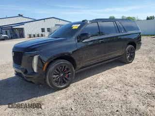 2025 Cadillac Escalade z VIN 1GYS9NRL7SR164542, wystawiony jako Copart lot #58703935 z przebiegiem 2401 mil mil oraz Szkody całkowita. Historia ofert i sprzedaży dostępna na DreamBid. Obrazek 1.