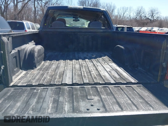 2000 Chevrolet Silverado 1500 LT with VIN 1GCEK19T8YE339669, listed as a IAAI auction lot 41668546 with 205,226 mi miles and . Bid and sale history available at DreamBid. Image 13.