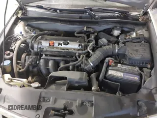 2009 Honda Accord LX-P with VIN 1HGCP26499A013000, listed as a IAAI auction lot 41402193 with Not Provided miles and . Bid and sale history available at DreamBid. Image 10.