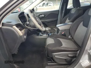 2015 Jeep Cherokee Sport z VIN 1C4PJLAB1FW711631, wystawiony jako Copart lot #58373145 z przebiegiem 123 683 mil mil oraz Szkoda całkowita • Salvage title. Historia ofert i sprzedaży dostępna na DreamBid. Obrazek 7.