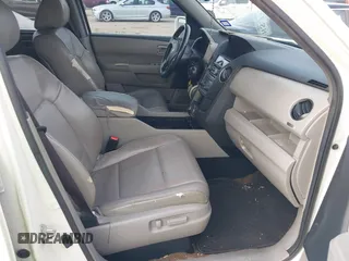 2013 Honda Pilot Touring with VIN 5FNYF3H95DB031130, listed as a IAAI auction lot 42669792 with 255,280 mi miles and . Bid and sale history available at DreamBid. Image 5.