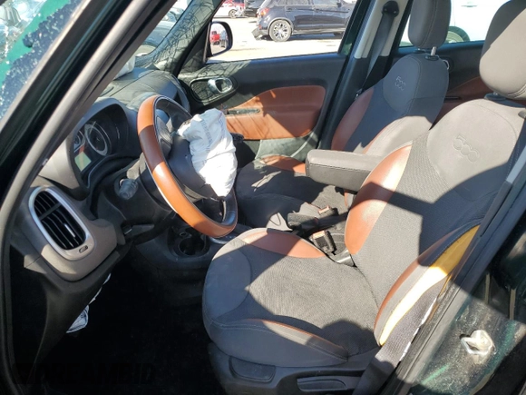 2014 FIAT 500L Trekking with VIN ZFBCFADH5EZ014449, listed as a Copart auction lot 73357544 with 69,471 mi miles and Salvage Title. Bid and sale history available at carsss.com. Image 7.