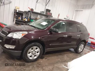 2010 Chevrolet Traverse LS z VIN 1GNLREED4AS117654, wystawiony jako IAAI lot #42234993 z przebiegiem 99 768 mil mil oraz . Historia ofert i sprzedaży dostępna na DreamBid. Obrazek 15.