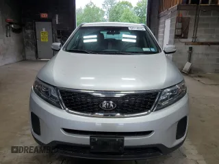 2015 Kia Sorento LX with VIN 5XYKTCA6XFG604470, listed as a Copart auction lot 64114015 with 130,704 mi miles and Clean title. Bid and sale history available at DreamBid. Image 5.