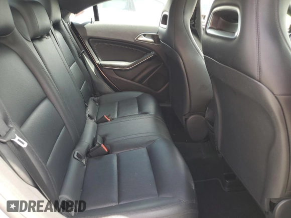 2014 Mercedes-Benz CLA 250 с VIN WDDSJ4EB2EN049904, выставлен на аукционе Copart как лот 61496405 с пробегом 67 438 миль миль и Списание • Salvage title. История ставок и продаж доступна на DreamBid. Изображение 10.