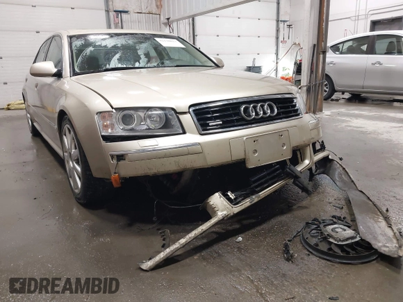 2005 Audi A8 z VIN WAUML44E85N013995, wystawiony jako IAAI lot #42130813 z przebiegiem 53 435 mil mil oraz . Historia ofert i sprzedaży dostępna na DreamBid. Obrazek 6.