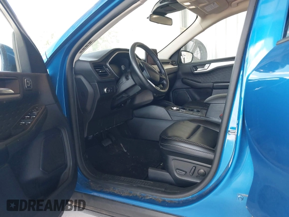 2020 Ford Escape SEL with VIN 1FMCU0H63LUA67453, listed as a IAAI auction lot 41995990 with 50,195 mi miles and . Bid and sale history available at carsss.com. Image 5.
