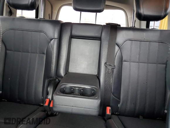 2014 Mercedes-Benz GL 450 z VIN 4JGDF7CE3EA402706, wystawiony jako Copart lot #59056875 z przebiegiem 131 460 mil mil oraz Szkoda całkowita • Salvage title. Historia ofert i sprzedaży dostępna na DreamBid. Obrazek 10.