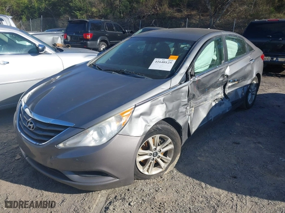 2012 Hyundai Sonata GLS with VIN 5NPEB4AC3CH493356, listed as a IAAI auction lot 41640125 with 225,155 mi miles. Bid and sale history available at carsss.com. Image 17.