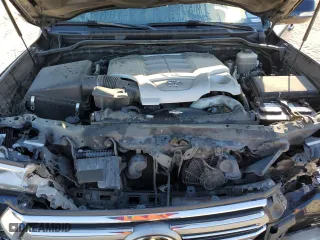 2018 Toyota Land Cruiser with VIN JTMCY7AJ4J4067877, listed as a Copart auction lot 77243534 with 92,060 mi miles and Salvage Title. Bid and sale history available at carsss.com. Image 13.